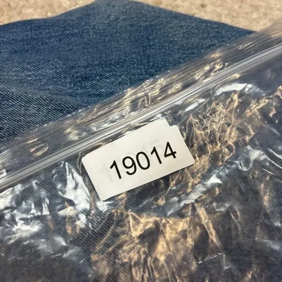 Vintage 90s Levi's 501xx Straight Leg Jeans 34x36 (32x33) Made in USA - Picture 14 of 14